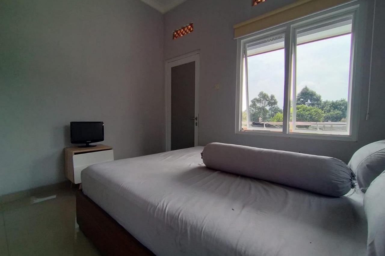 בוגור Villa Batu Tua Puncak Mitra Reddoorz מראה חיצוני תמונה
